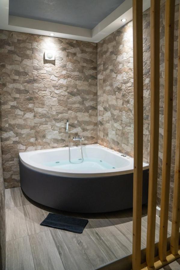 Káto Loutrákion Guesthouse Aelia מראה חיצוני תמונה