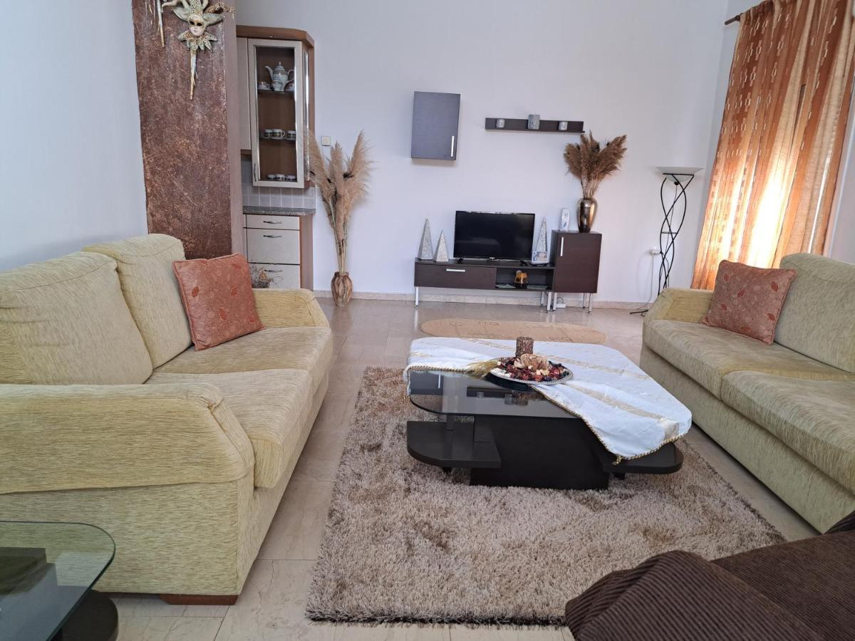 Káto Loutrákion Guesthouse Aelia מראה חיצוני תמונה